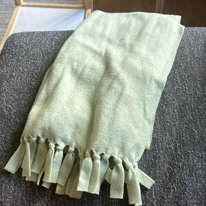 Green fleece shall​​